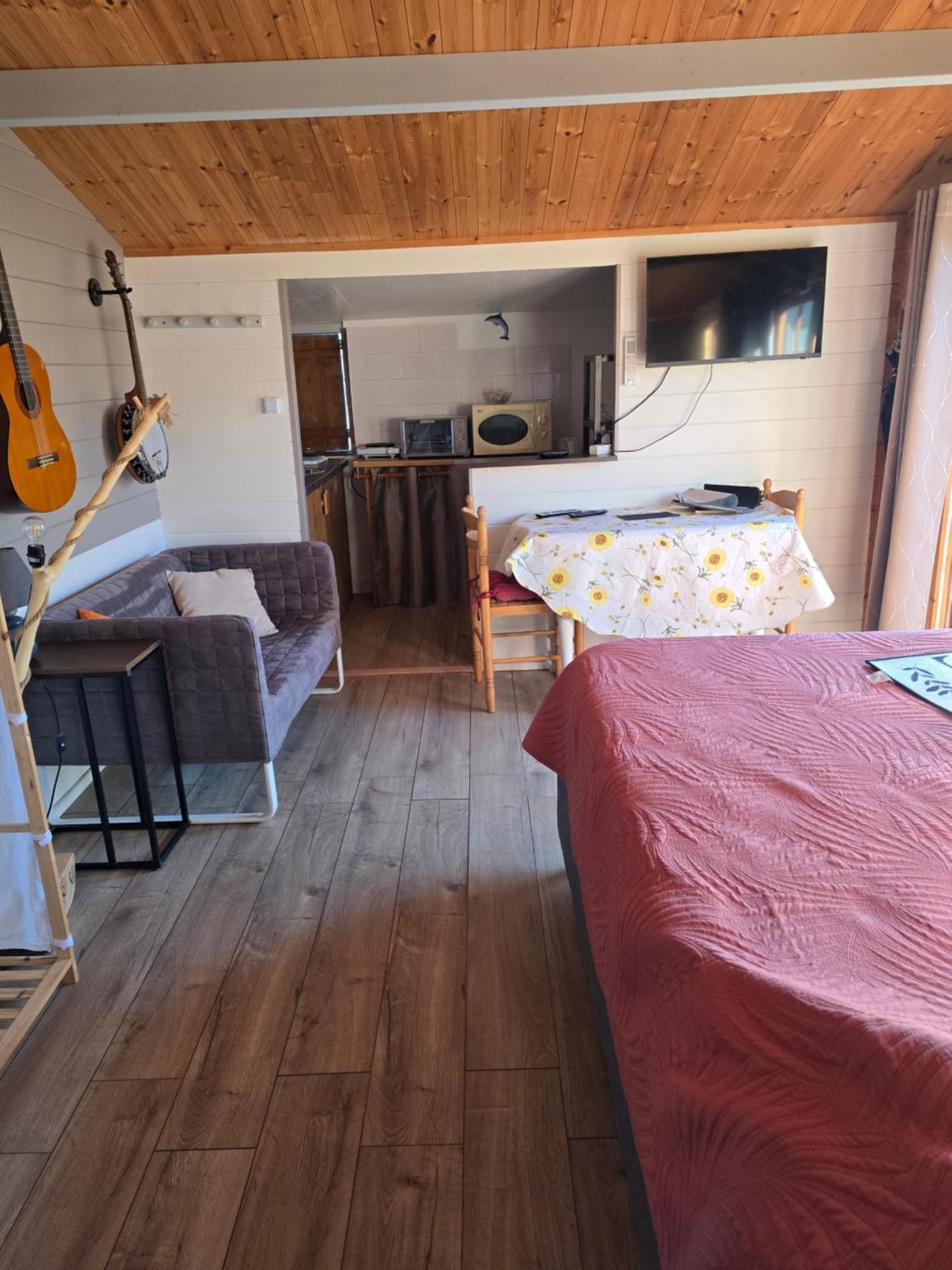 Le Chalet Des Dany Saint-Mamert-du-Gard エクステリア 写真
